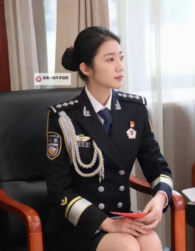 张津瑜简介：她的艺术旅程与成就图1