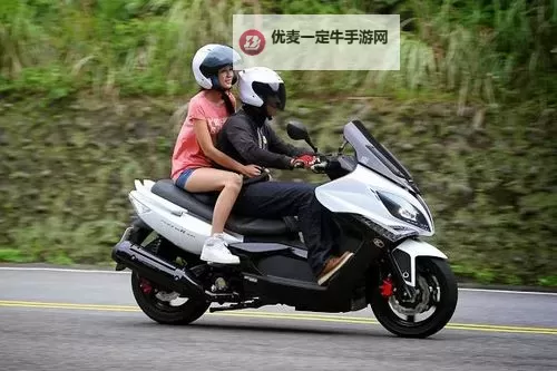 坐摩托车车进入身体：意外事故背后的隐秘真相图1