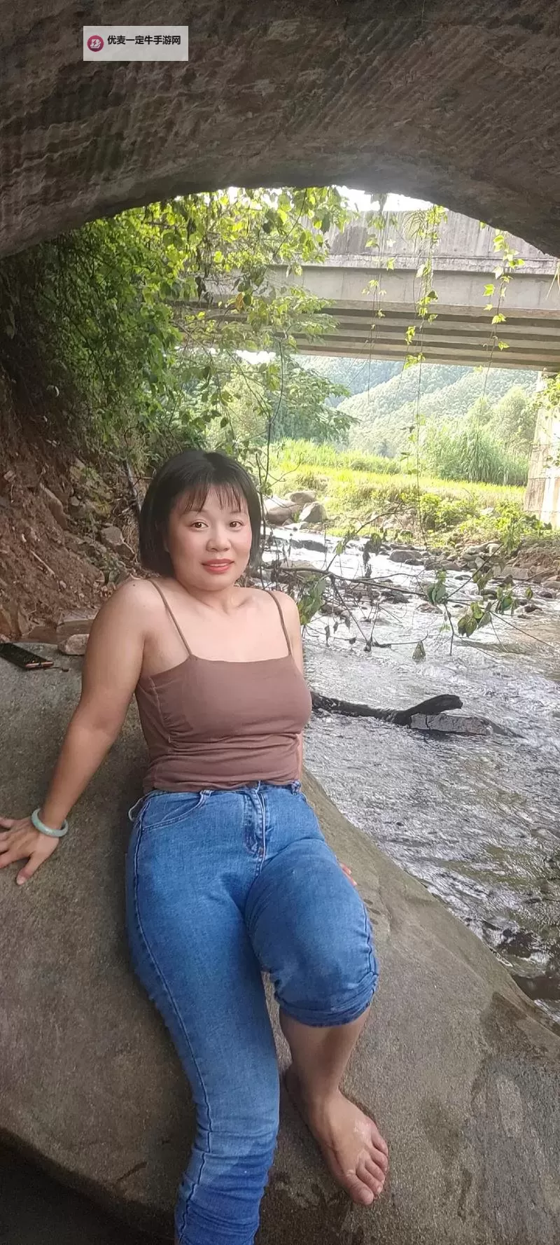乡村趣事：玩又肥又大的农村妇女的快乐生活图1