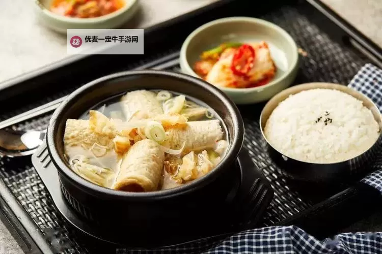 诱人的小峓子8中字巴巴鱼汤饭：香浓鲜美的绝佳体验图1
