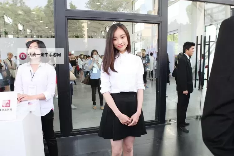 优衣库11分24秒视频：创新与品质的完美呈现图1