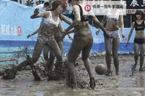 探索精彩纷呈的亚洲欧美日韩偷拍系列：真实记录尽在其中图1